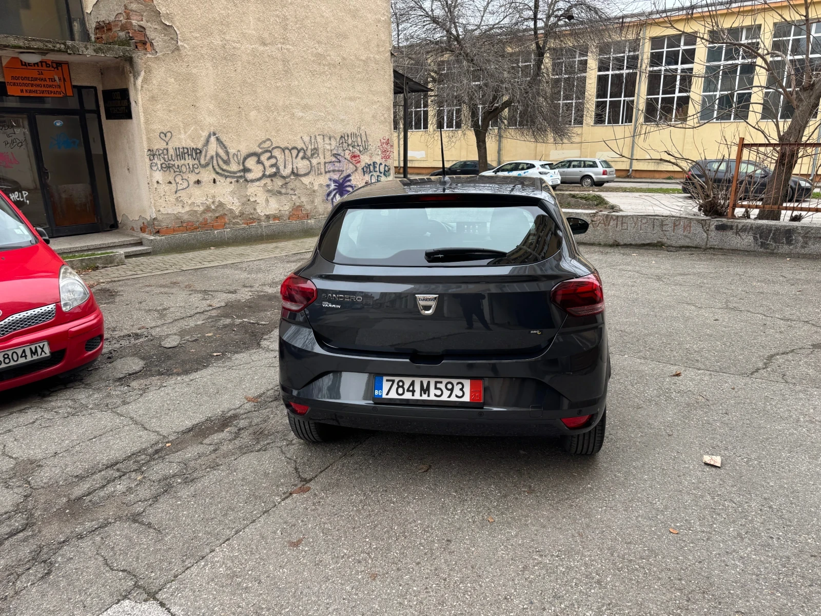 Dacia Sandero 1000 - изображение 2