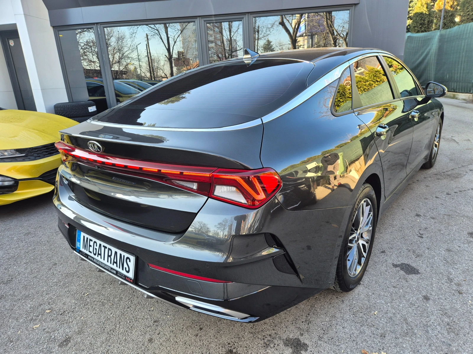 Kia K5 2.0 cm3 LPG - изображение 3