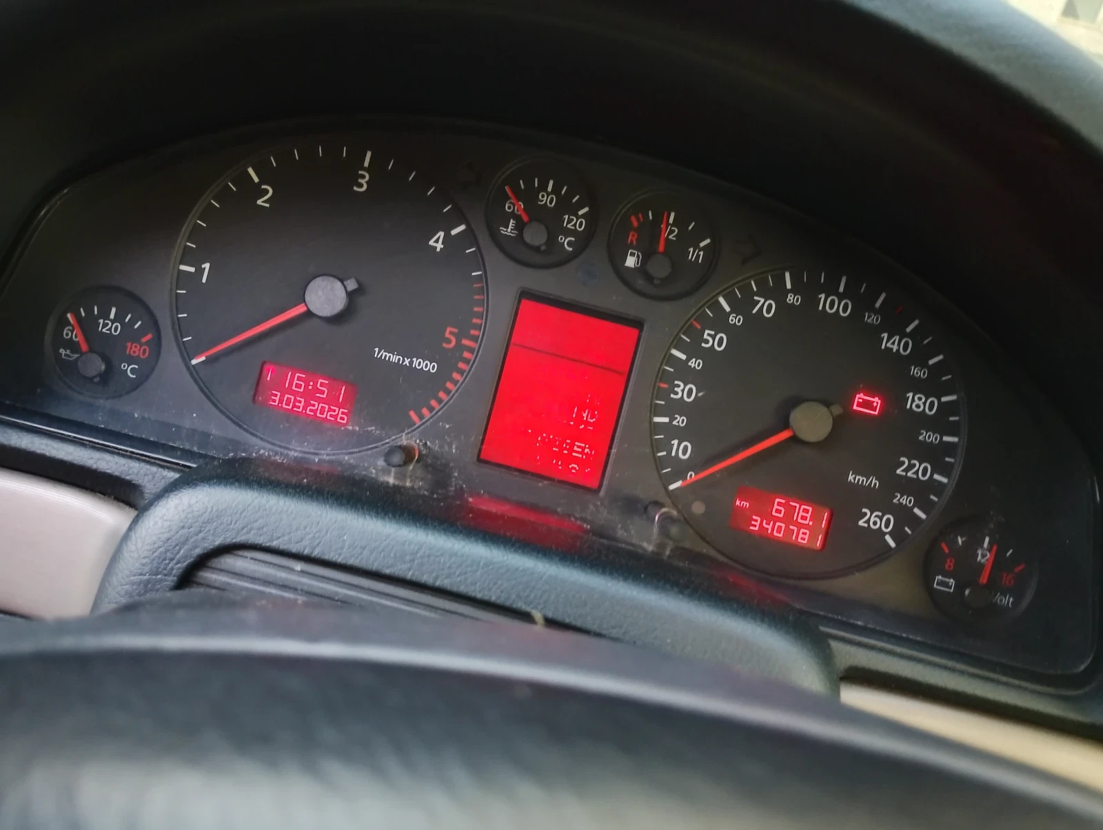 Audi A4, снимка 12 - Автомобили и джипове - 53715416