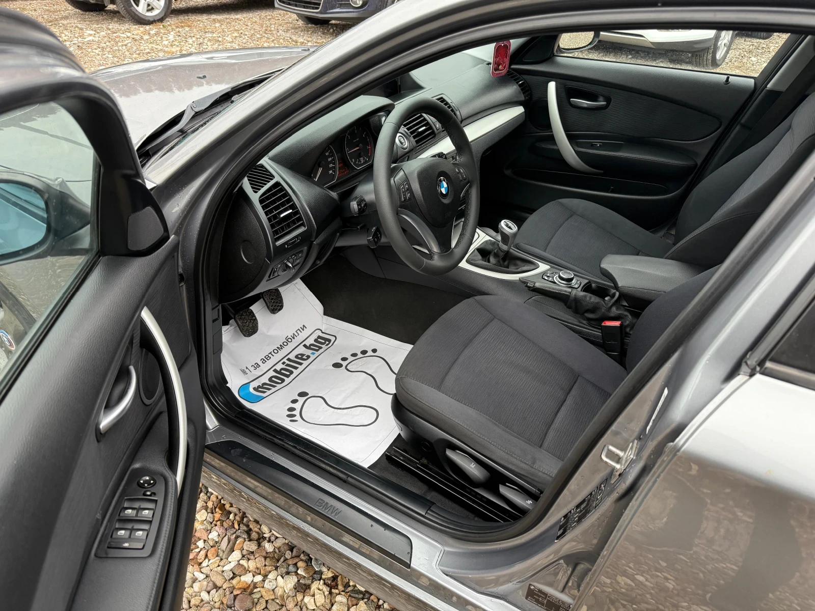 BMW 118 2.0 D, снимка 6 - Автомобили и джипове - 53910632