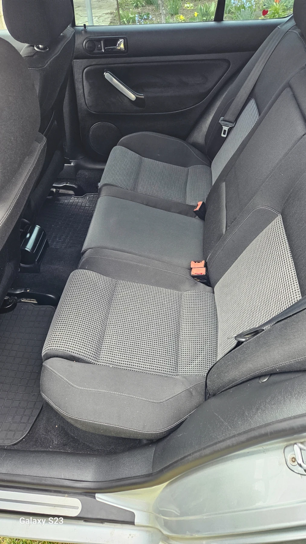 VW Golf 1.9, снимка 5 - Автомобили и джипове - 54033525