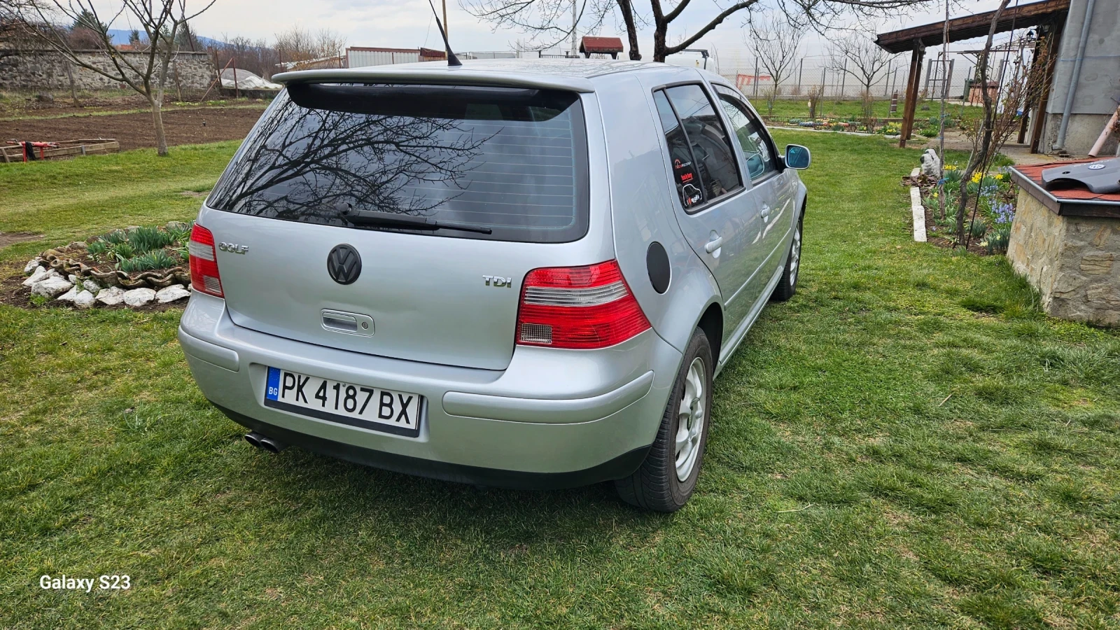 VW Golf 1.9, снимка 3 - Автомобили и джипове - 54033525