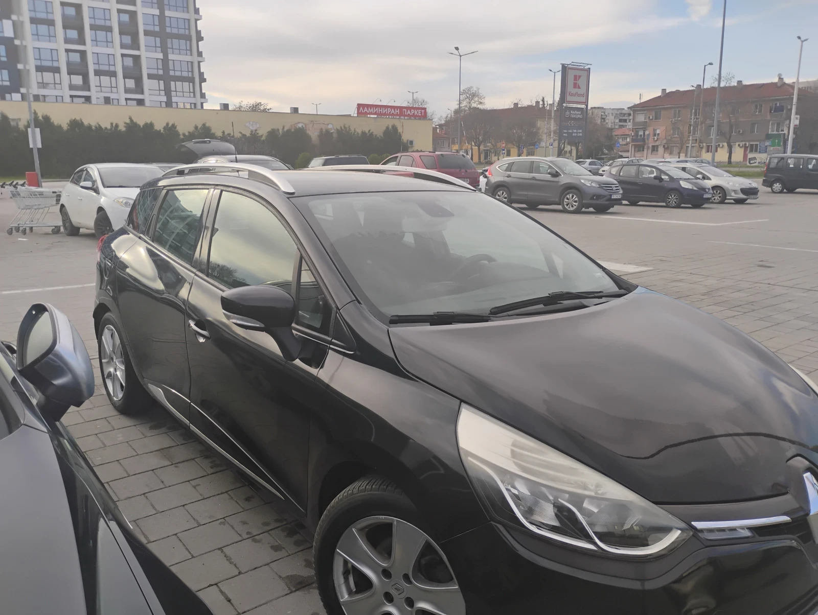 Renault Clio, снимка 6 - Автомобили и джипове - 54115717