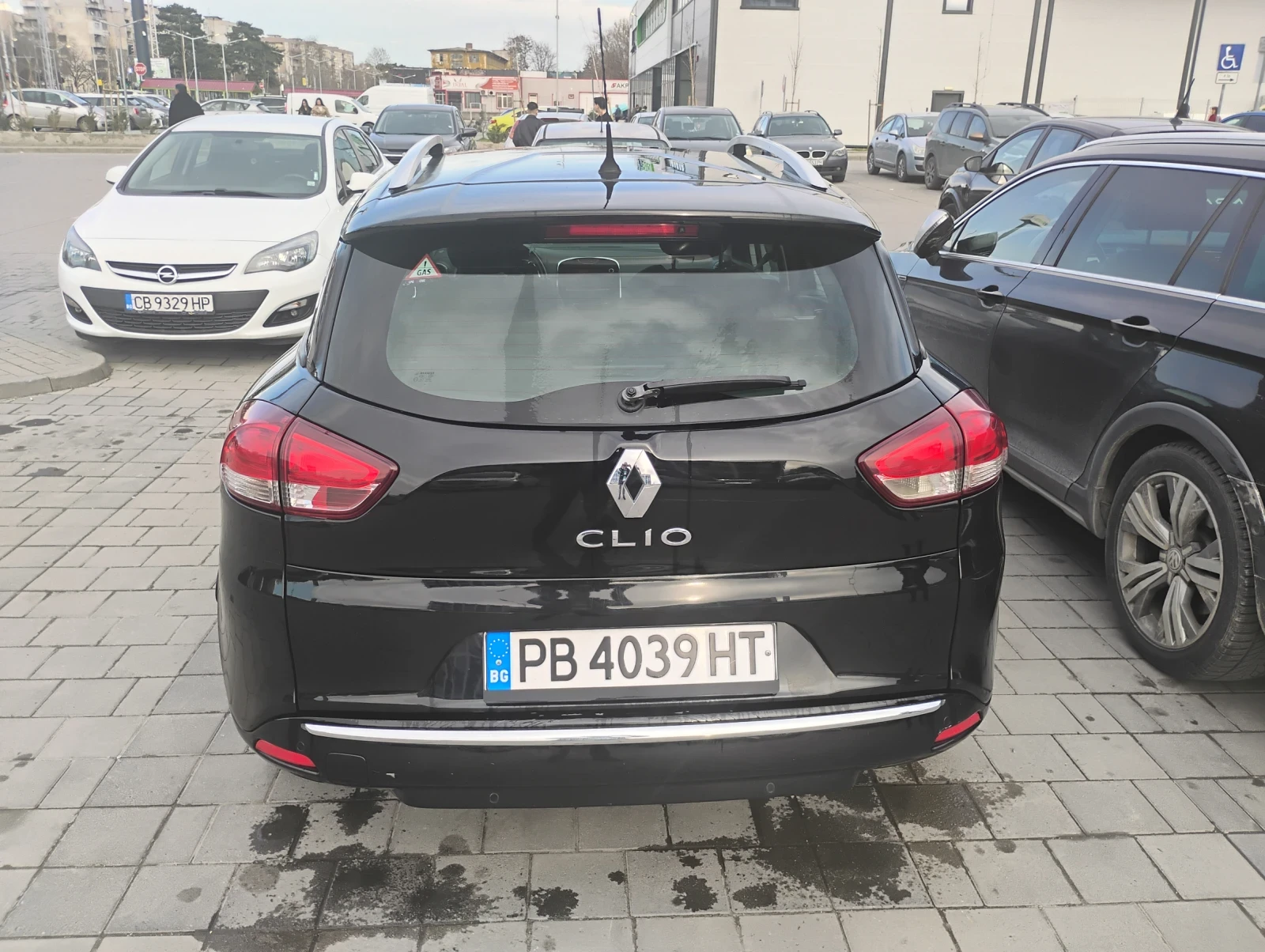 Renault Clio, снимка 8 - Автомобили и джипове - 54115717