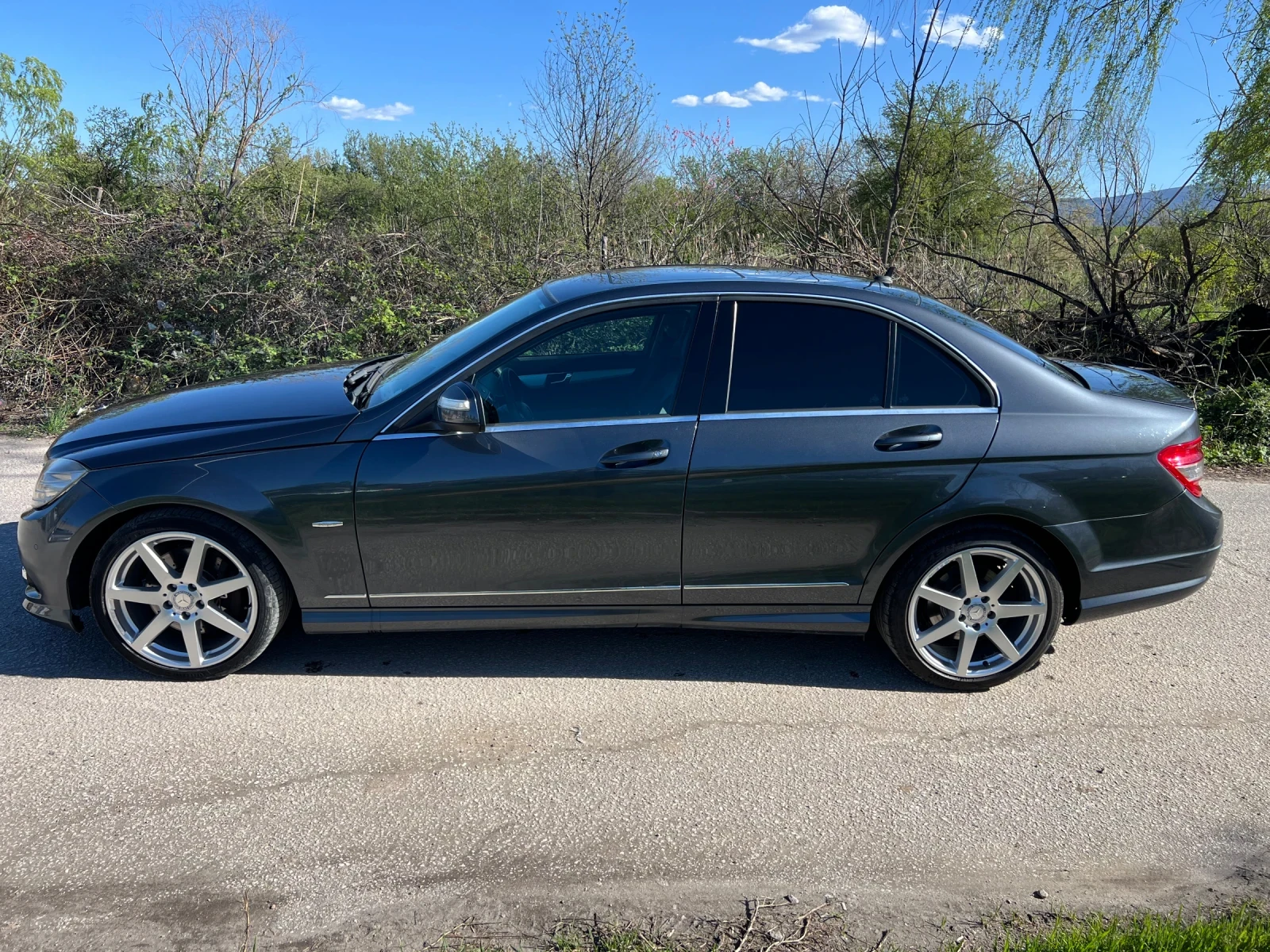 Mercedes-Benz C 320 AMG Avantgarde, снимка 2 - Автомобили и джипове - 54208719