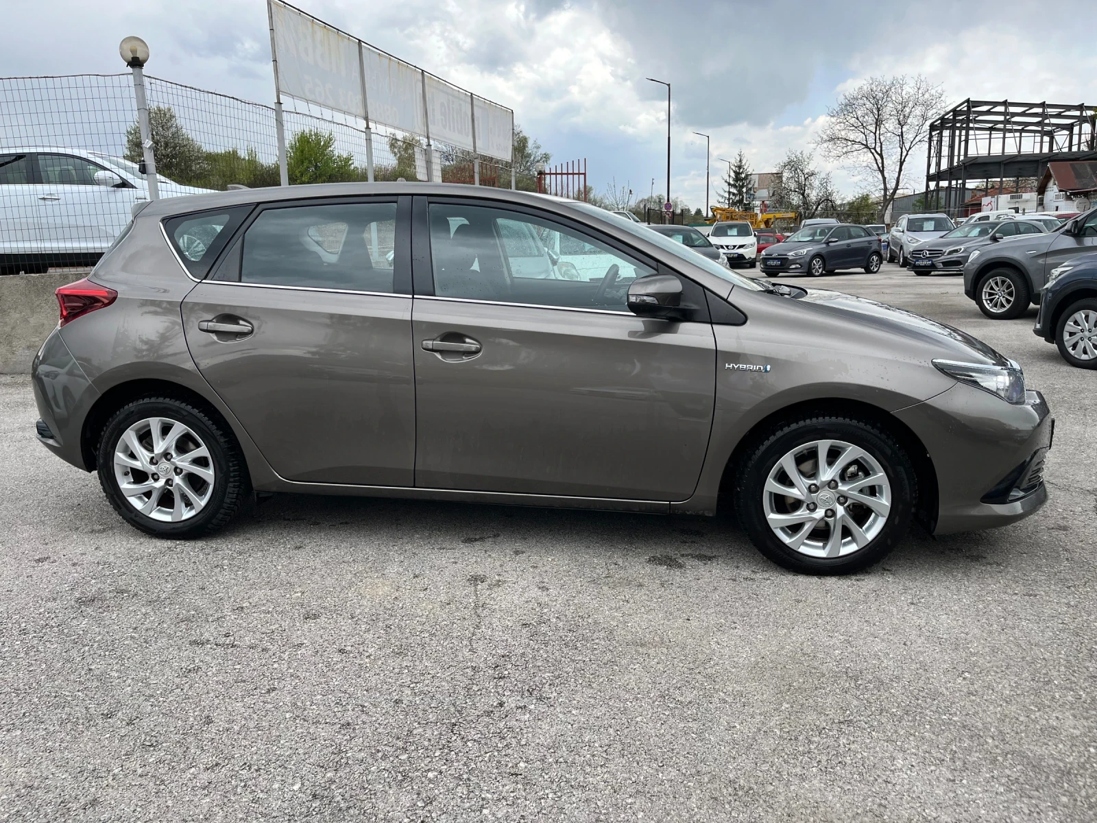 Toyota Auris 1.8i 99�� HYBRID FACE LIFT EDITION | Mobile.bg � ����������� 11