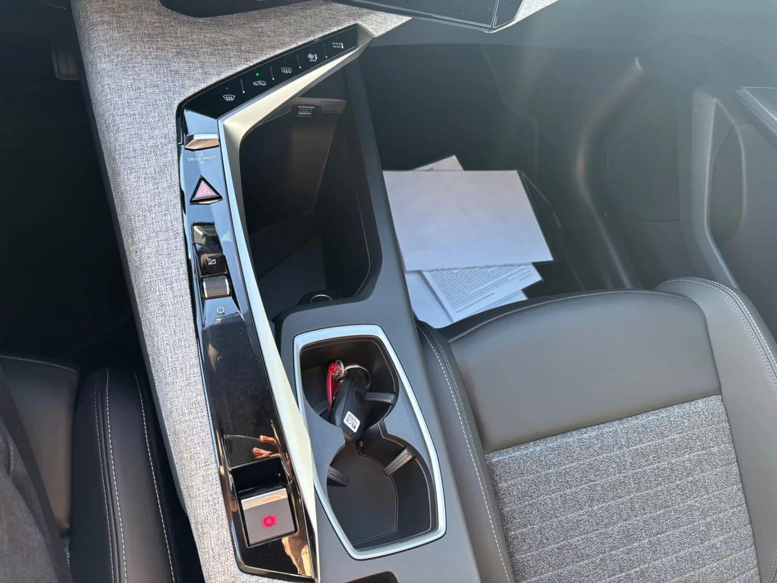 Peugeot 3008 ELEKTRO/213HP/ALLURE/CAM/NAVI/H.PUMP/LED/306q | Mobile.bg � ����������� 9