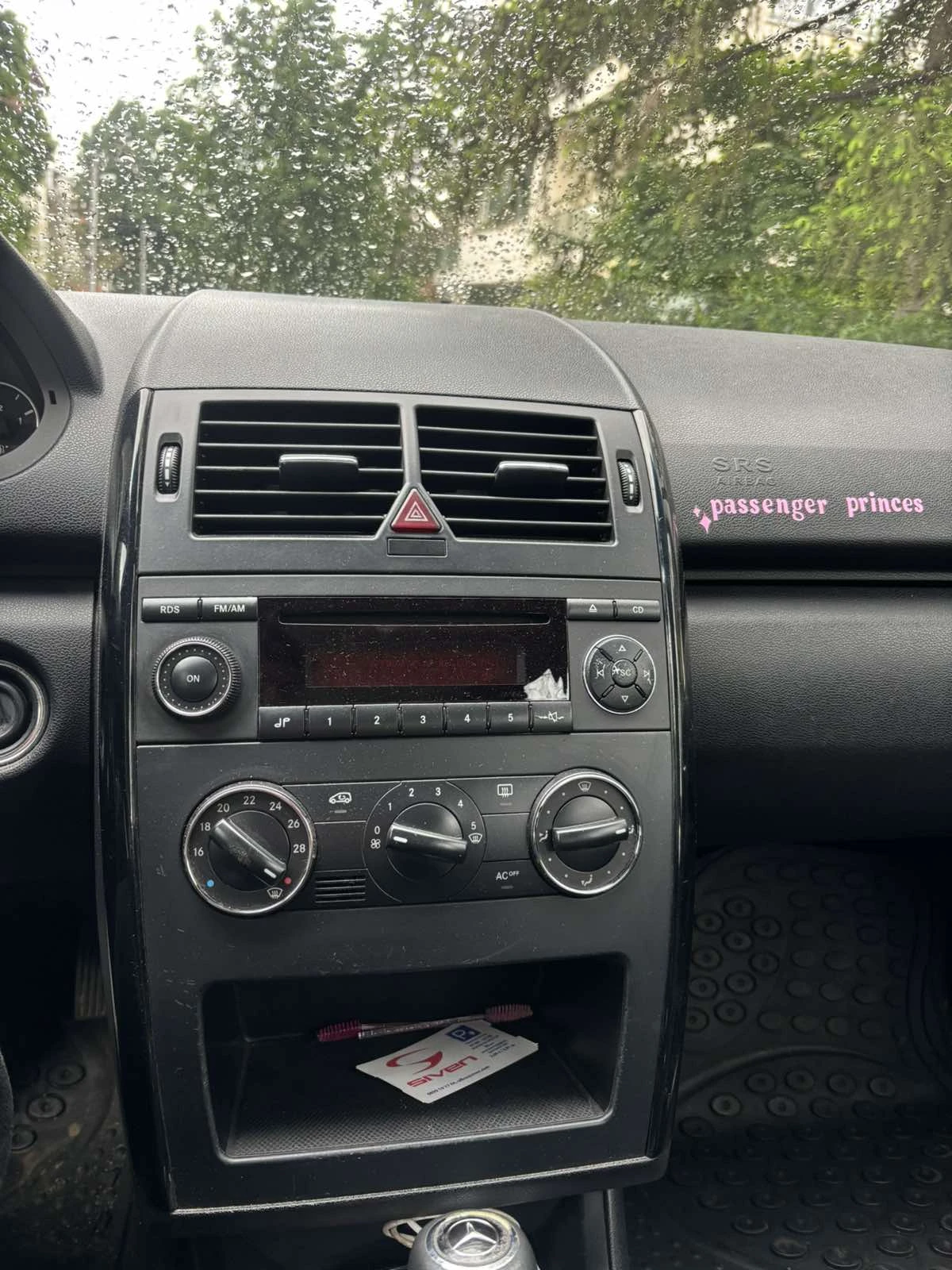 Mercedes-Benz A 180, снимка 6 - Автомобили и джипове - 54646616