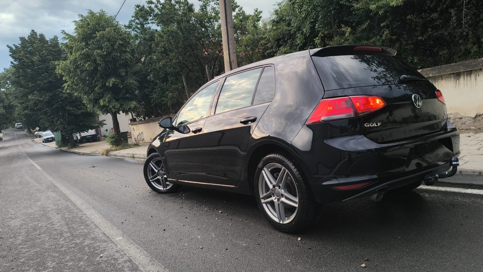 VW Golf 1.6 TDI, снимка 7 - Автомобили и джипове - 54809407