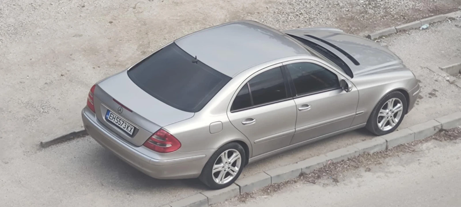 Mercedes-Benz E 280, снимка 12 - Автомобили и джипове - 54901034