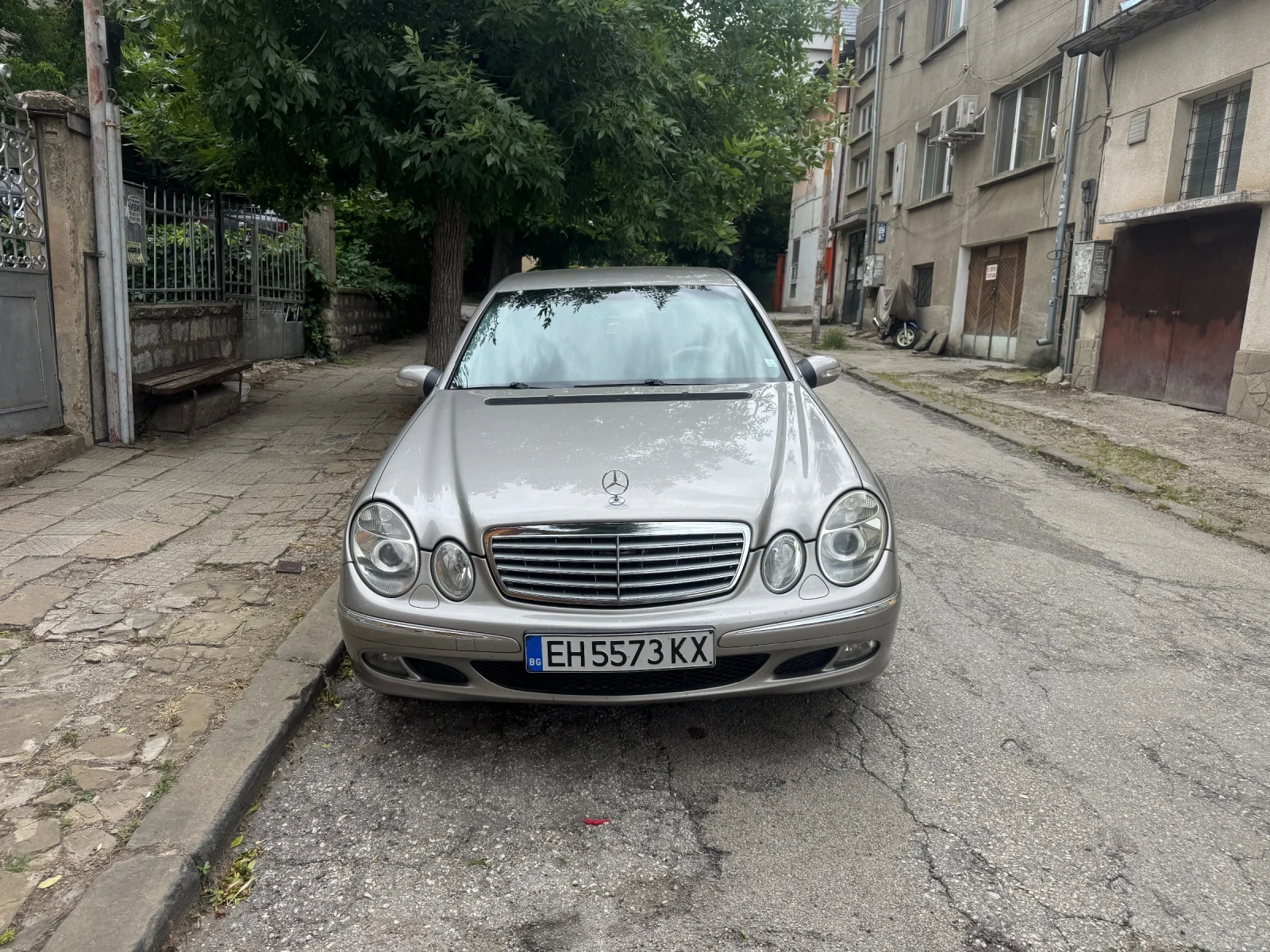 Mercedes-Benz E 280, снимка 7 - Автомобили и джипове - 54901034