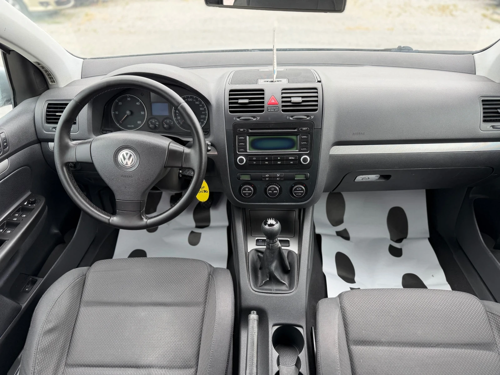 VW Golf 2.0TDI, снимка 7 - Автомобили и джипове - 54947900