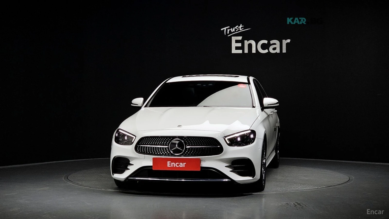 Mercedes-Benz E 220 D 4MATIC AMG-Line Автокредит Цена до България, снимка 3 - Автомобили и джипове - 55190843