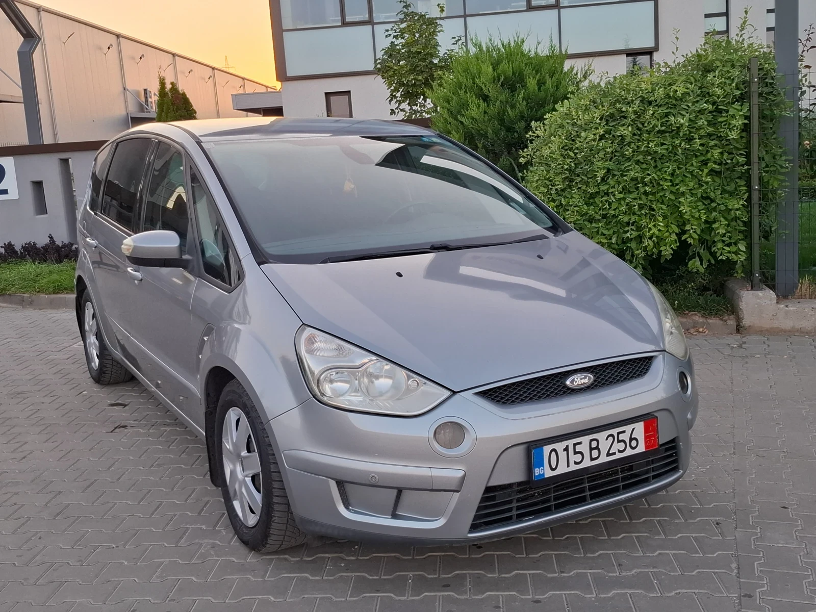 Ford S-Max 2.0TDCI* (140кс)* 7-МЕСТЕН* HOB BHOC* , снимка 9 - Автомобили и джипове - 55695450