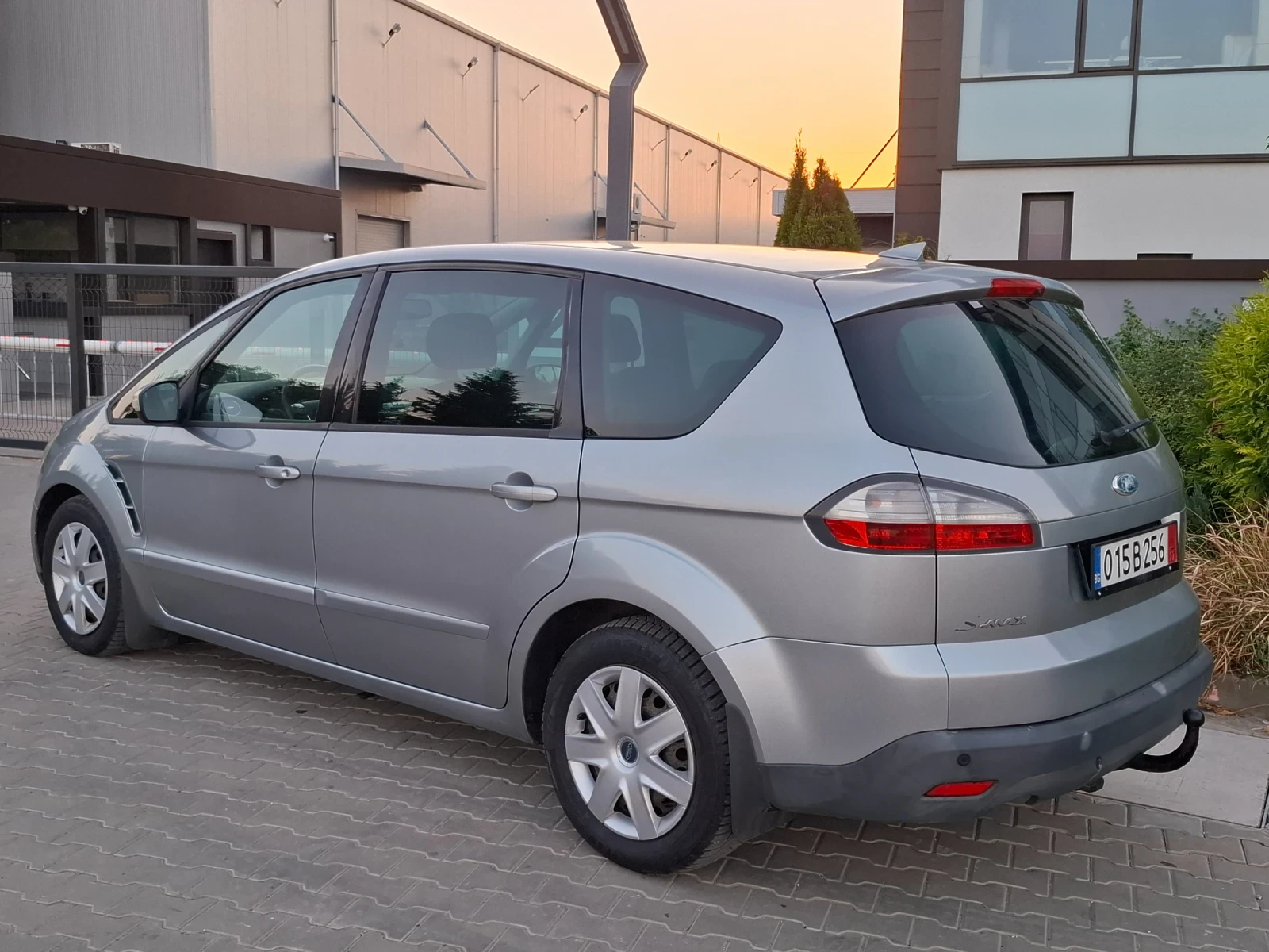 Ford S-Max 2.0TDCI* (140кс)* 7-МЕСТЕН* HOB BHOC* , снимка 7 - Автомобили и джипове - 55695450