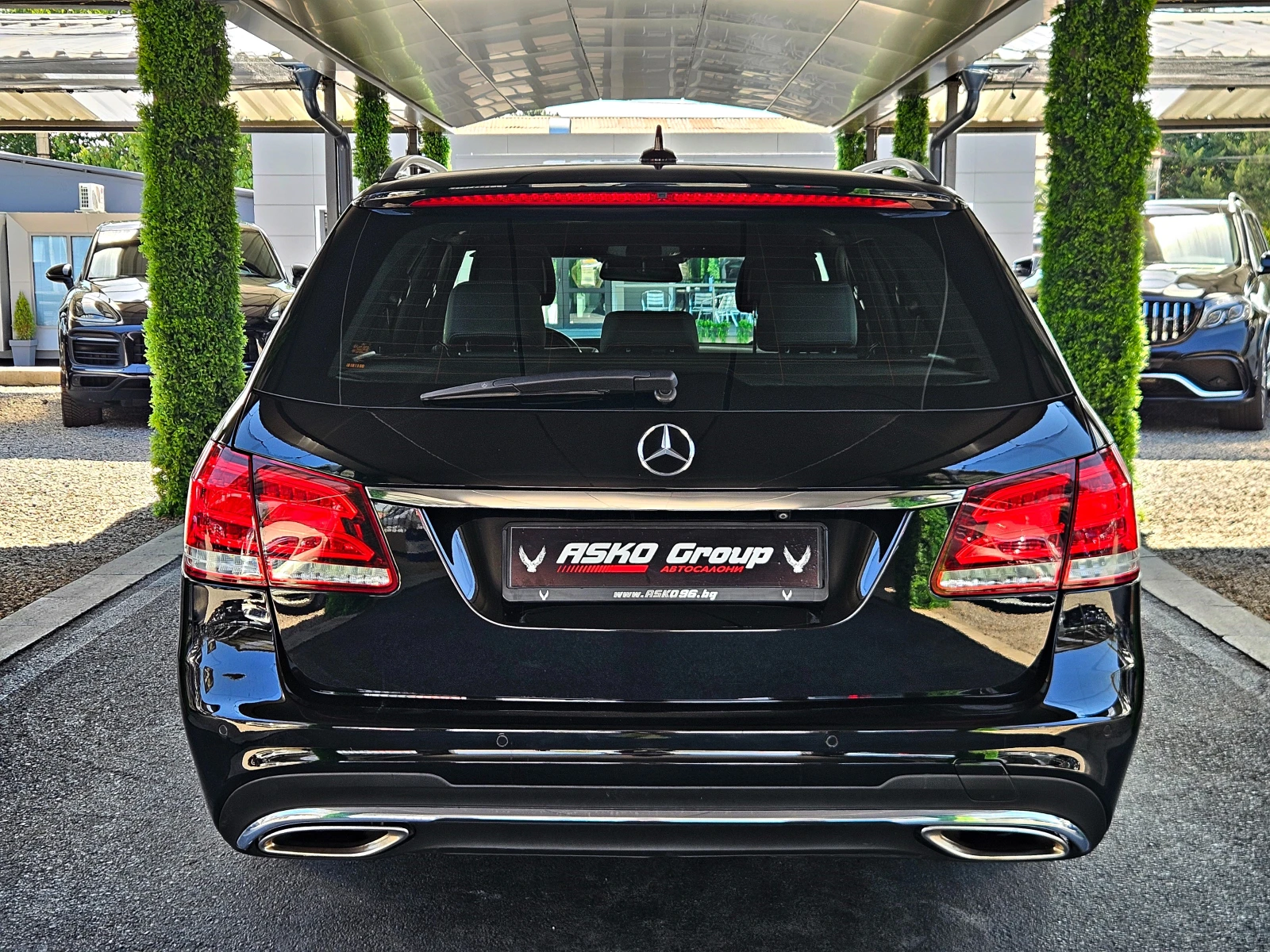 Mercedes-Benz E 350 AMG/4MAT/PANO/DISTR/LINE ASYST/CAMERA/ПОДГРЕВ/ЛИЗИ, снимка 6 - Автомобили и джипове - 55751079