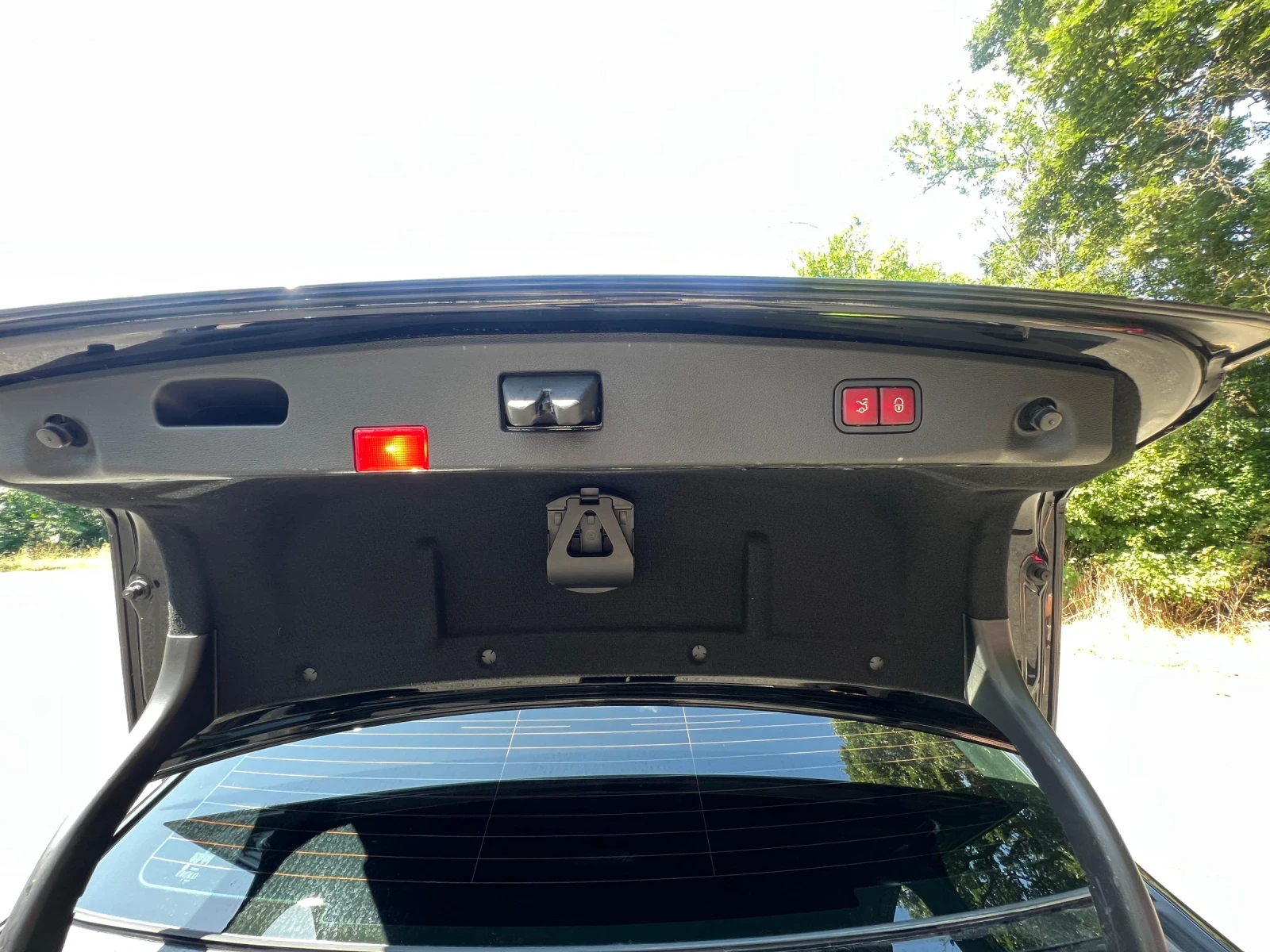 Mercedes-Benz E 350 4matic, снимка 9 - Автомобили и джипове - 55934342