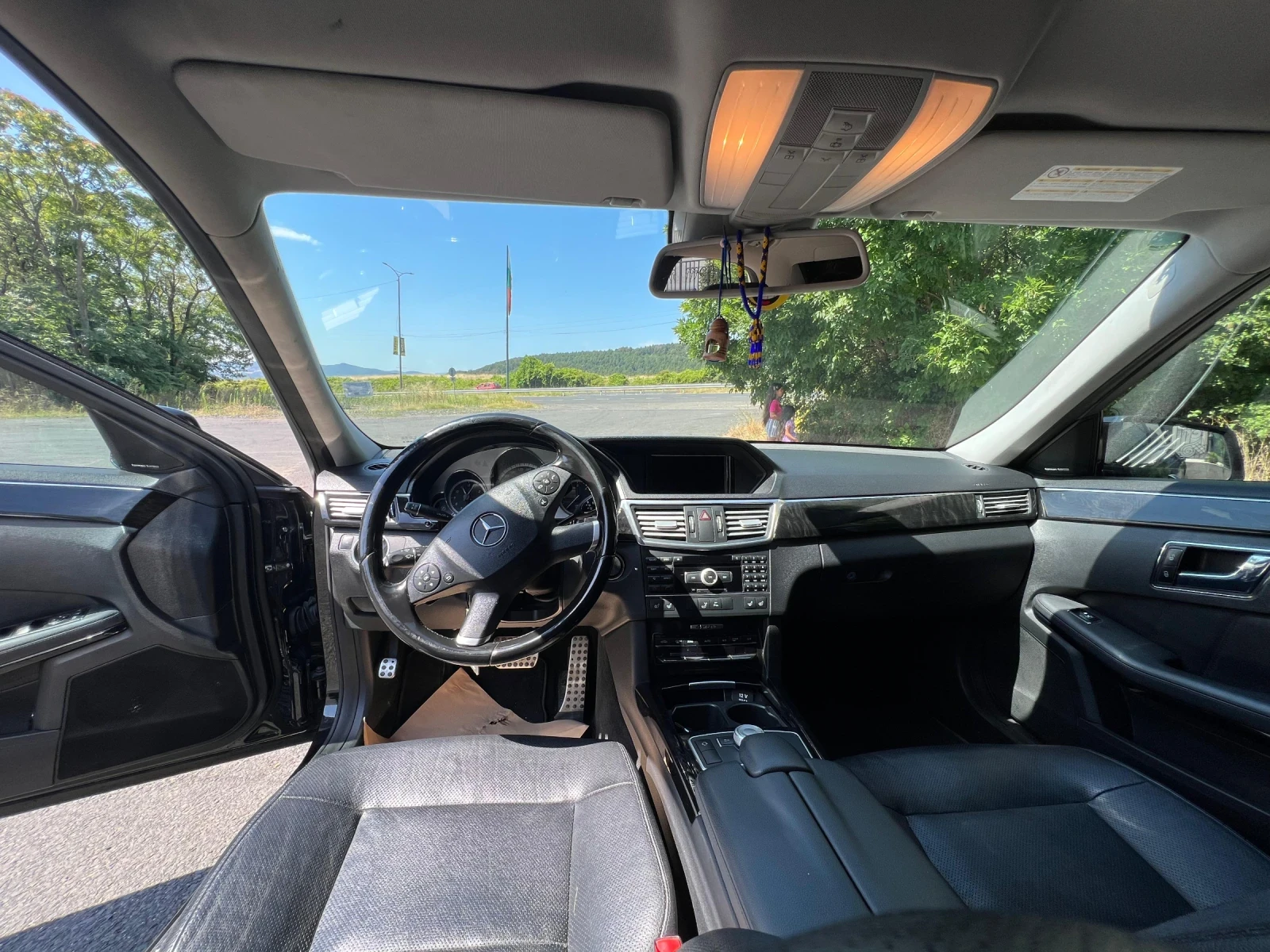Mercedes-Benz E 350 4matic, снимка 5 - Автомобили и джипове - 55934342