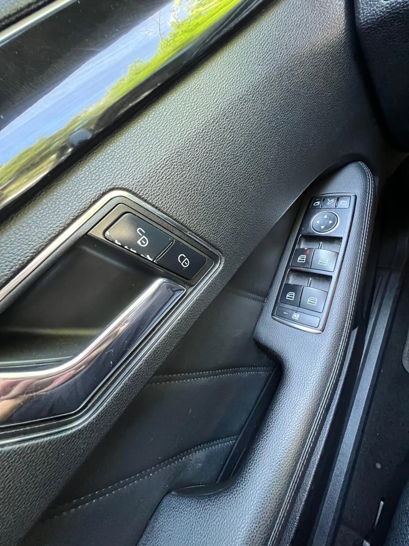 Mercedes-Benz E 350 4matic, снимка 8 - Автомобили и джипове - 55934342