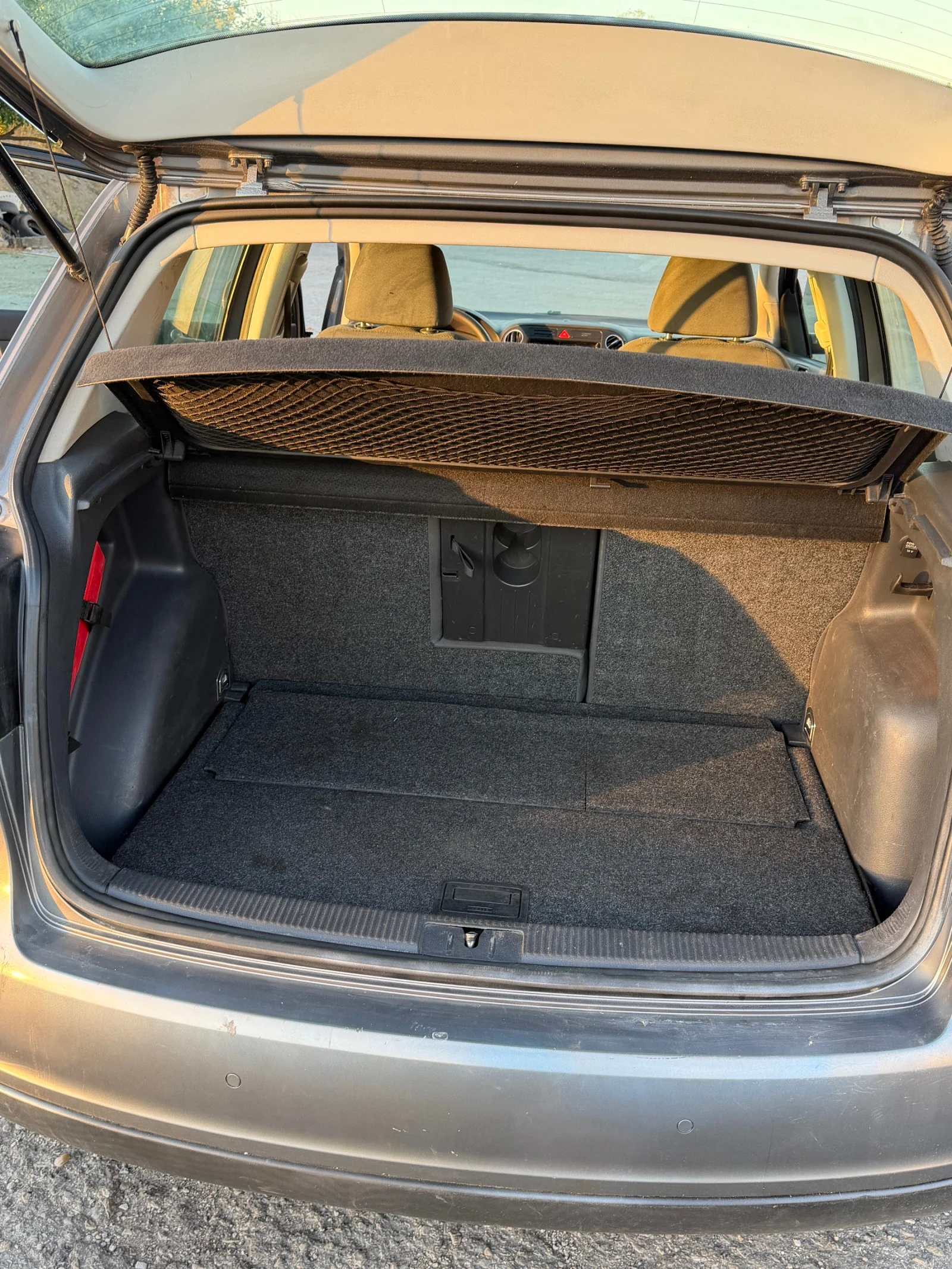 VW Golf Plus 1.9Tdi, снимка 10 - Автомобили и джипове - 55969179
