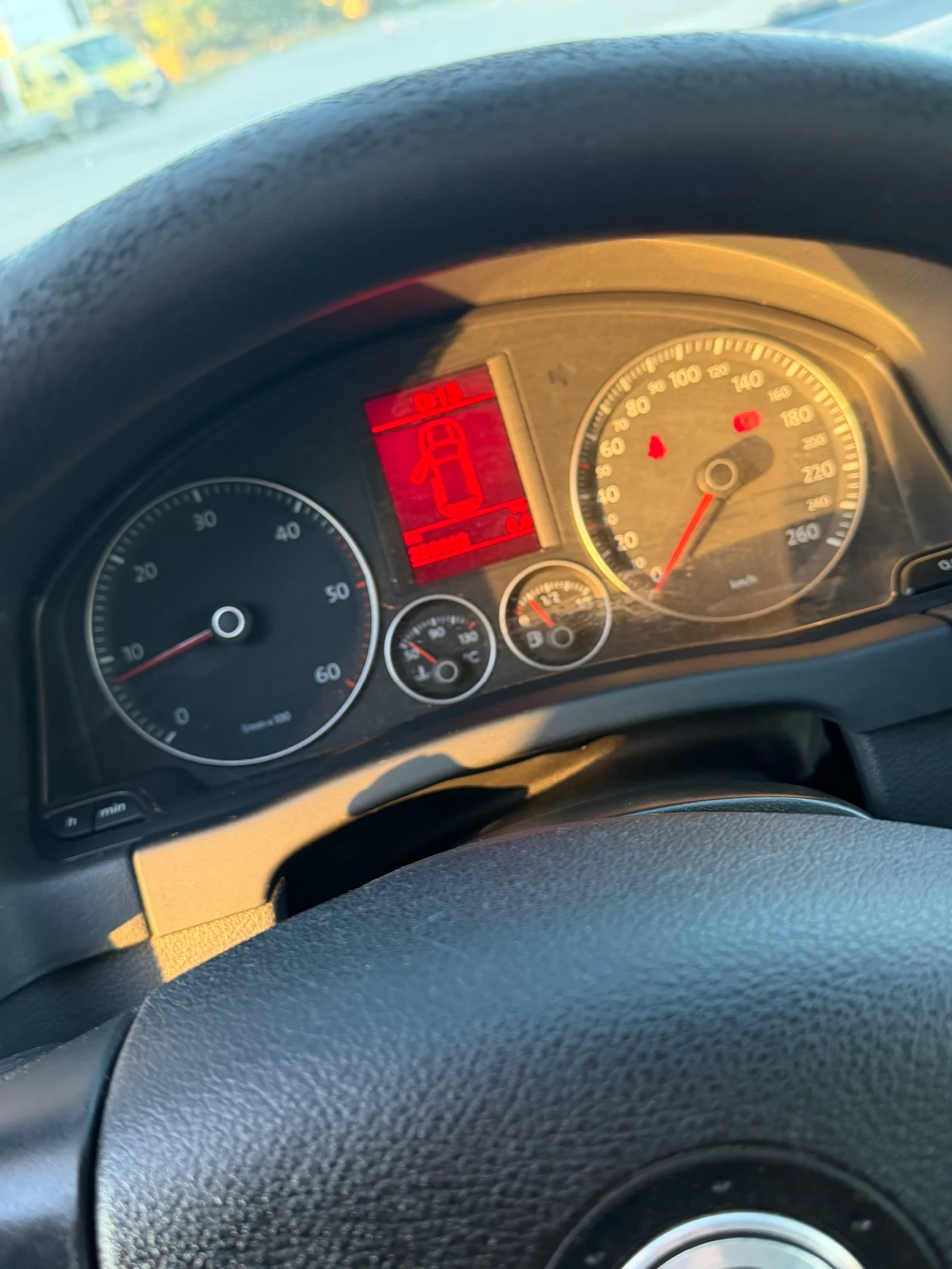 VW Golf Plus 1.9Tdi, снимка 7 - Автомобили и джипове - 55969179