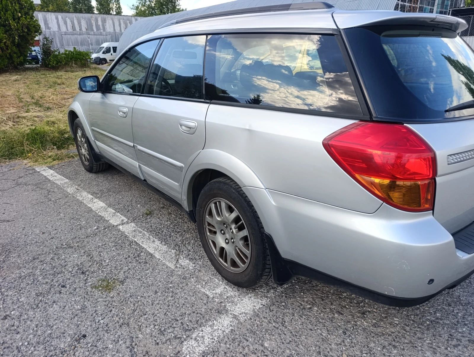 Subaru Outback, снимка 4 - Автомобили и джипове - 56114505