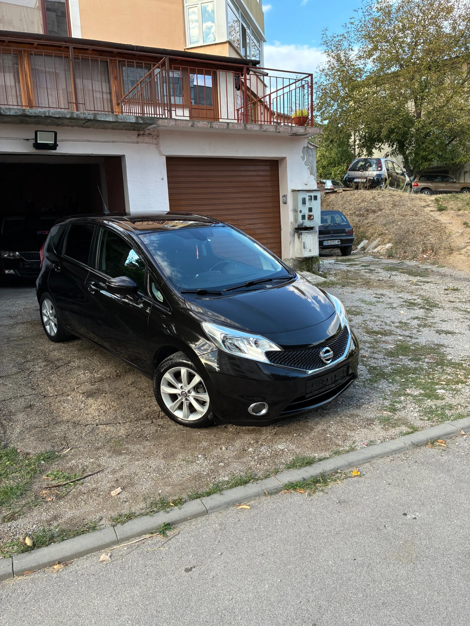 Nissan Note 1.2i/avtomatik/navi.