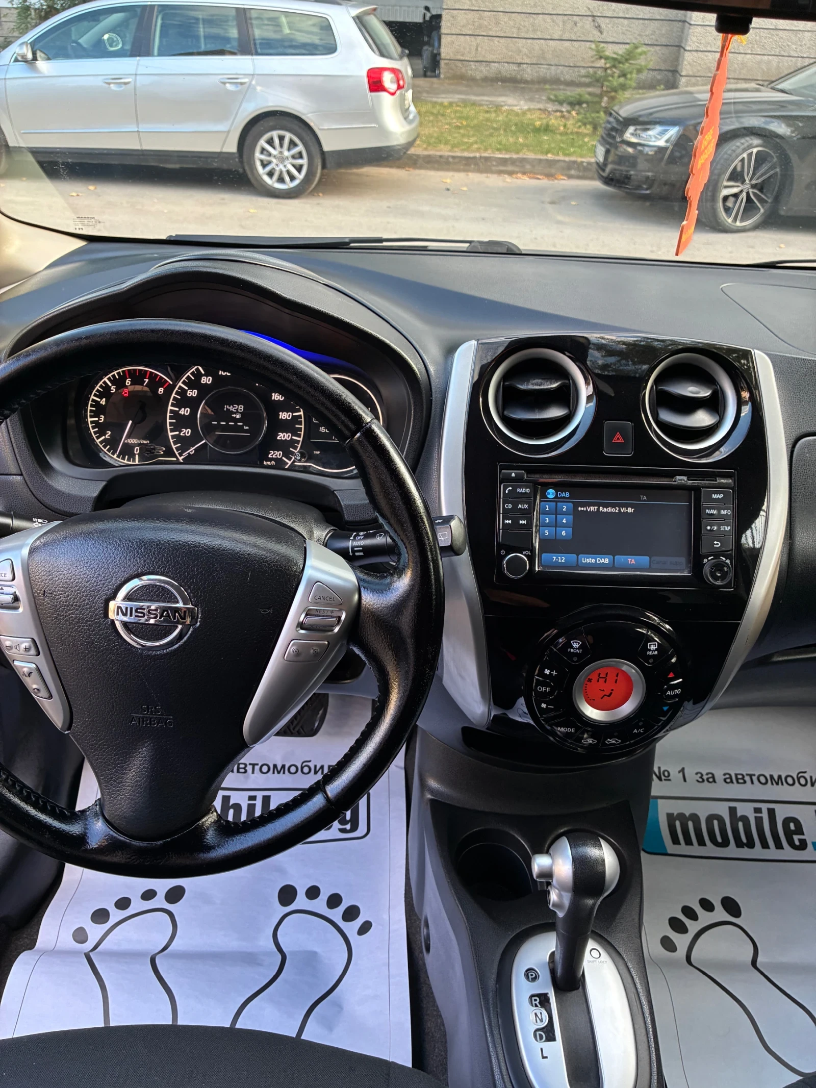 Nissan Note 1.2i/avtomatik/navi., снимка 8 - Автомобили и джипове - 56156250