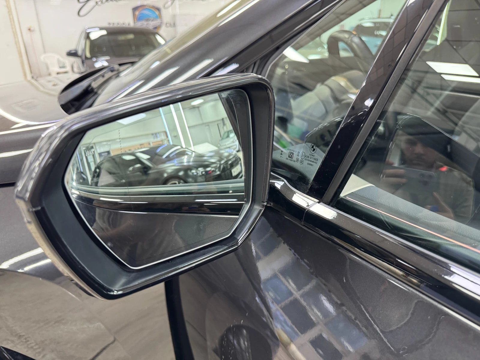BMW iX xDrive40| ПАНО| LaserMatrix| 4WS| HUD| H/K, снимка 13 - Автомобили и джипове - 56234899