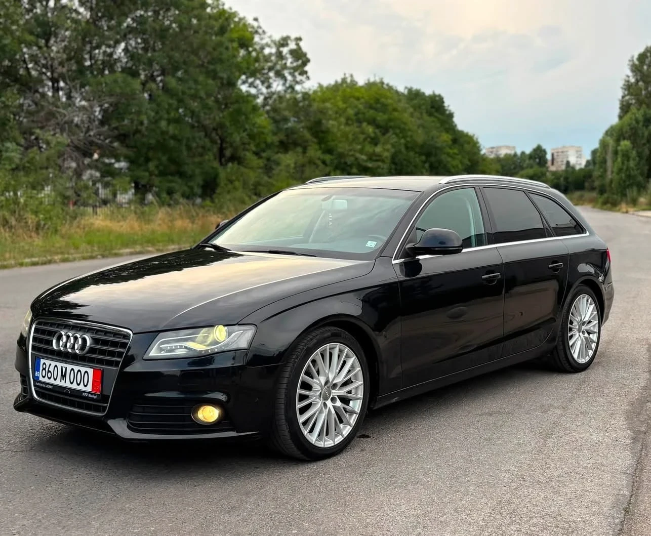Audi A4 2.0 TDI //Регистрирана//, снимка 10 - Автомобили и джипове - 56235802