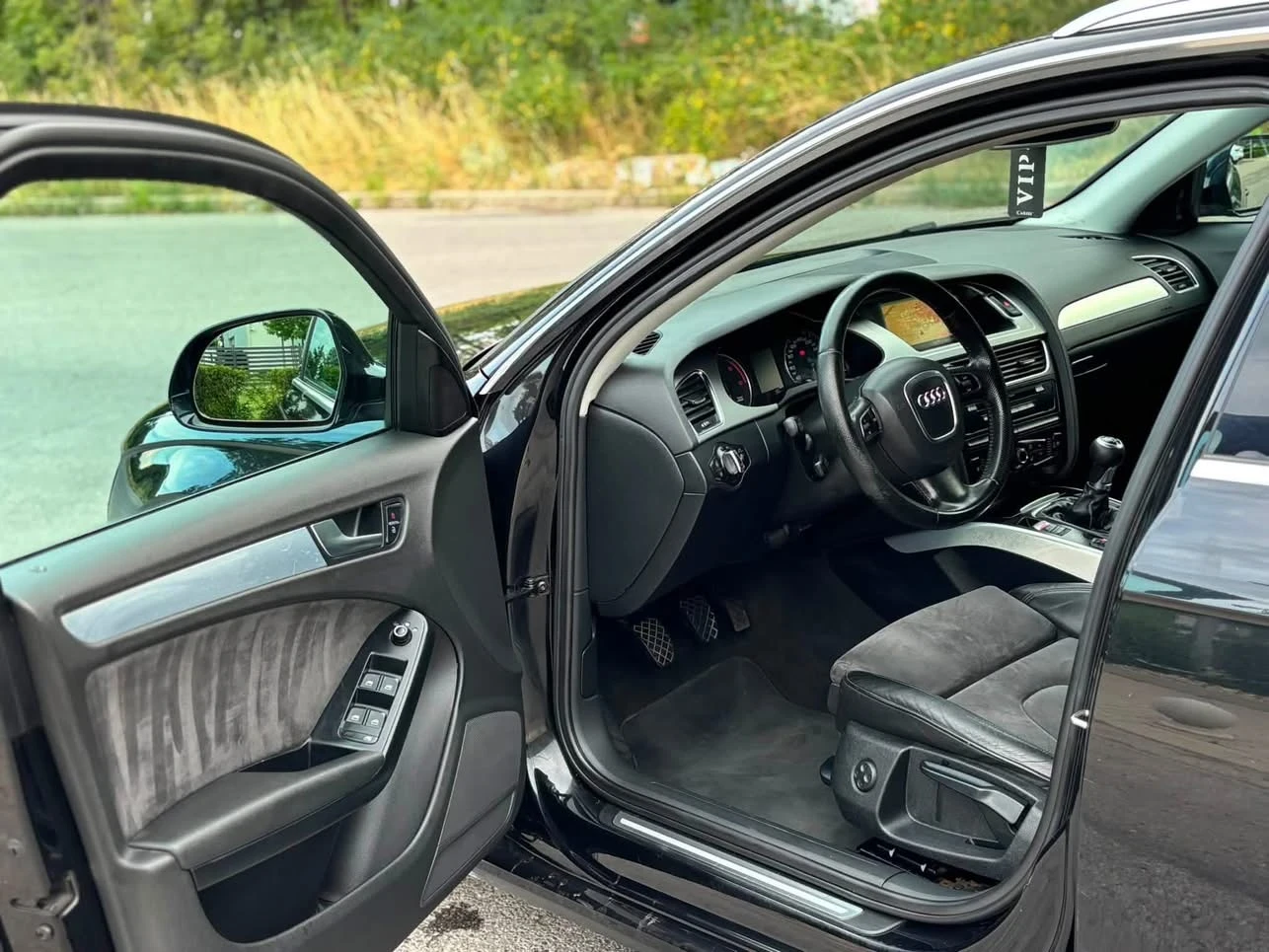 Audi A4 2.0 TDI //Регистрирана//, снимка 15 - Автомобили и джипове - 56235802