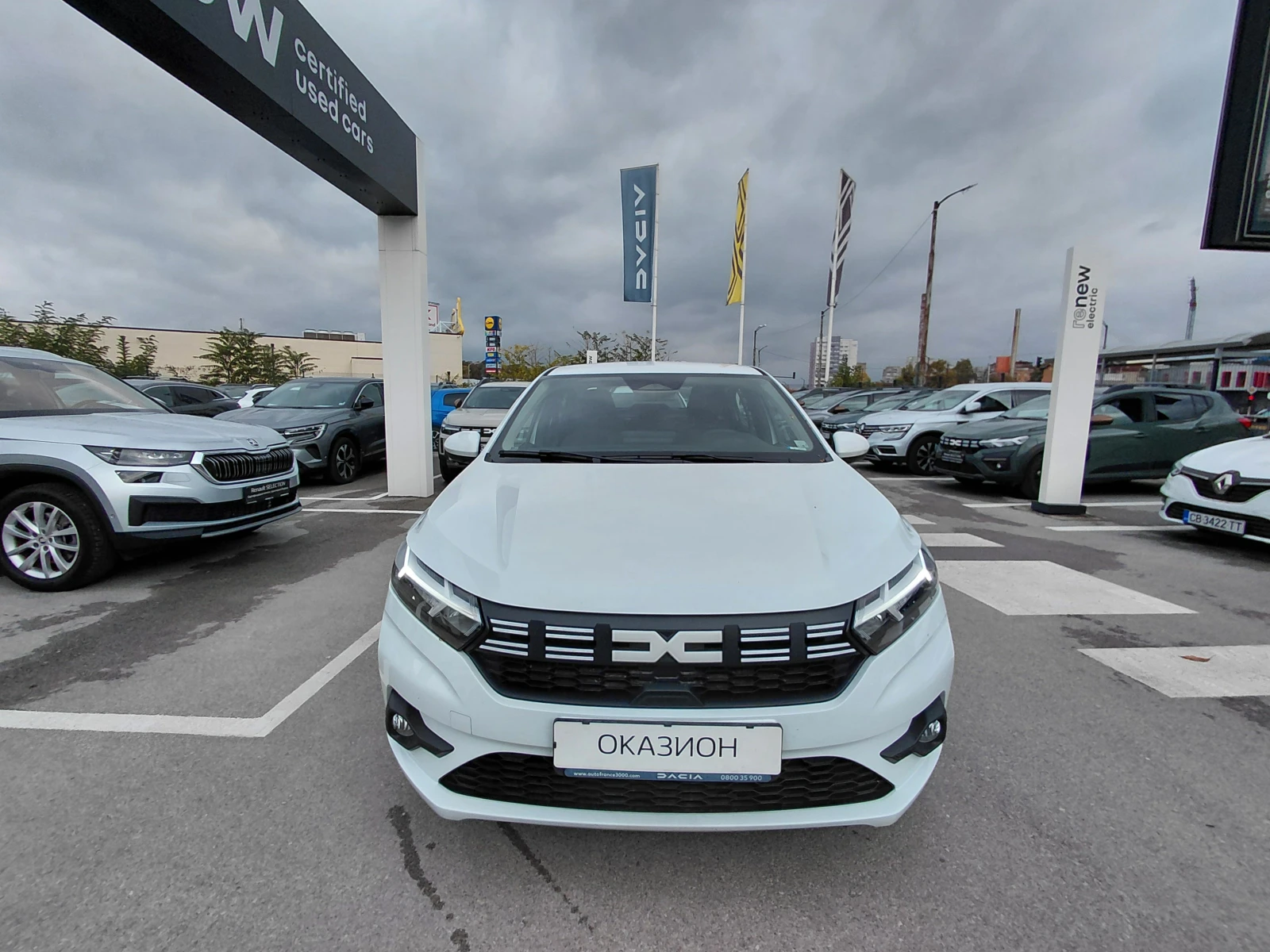 Dacia Logan Expression / 100к.с/Газ/Бензин, снимка 2 - Автомобили и джипове - 56533005