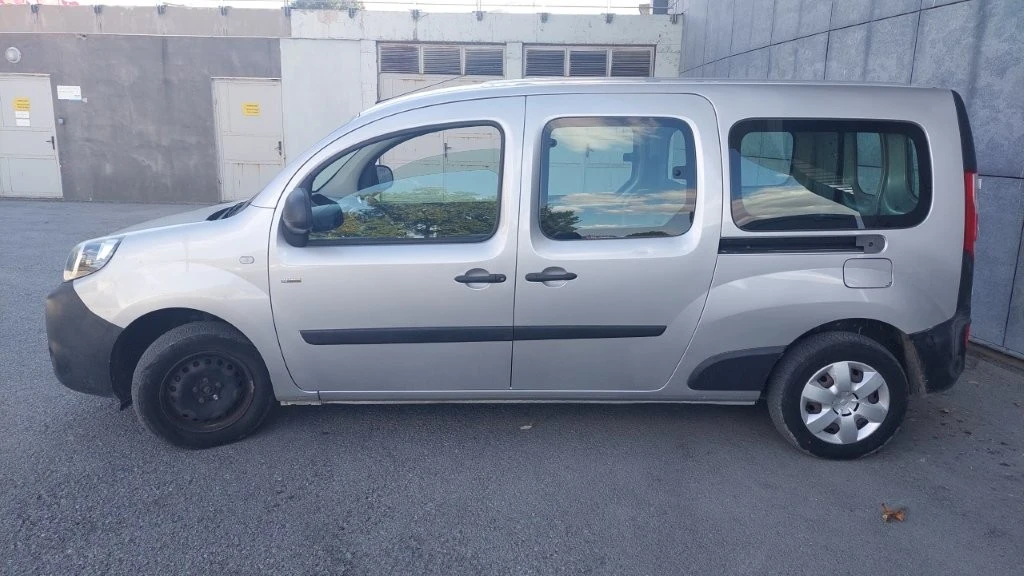 Renault Kangoo ZE 33 Maxi Electric, снимка 5 - Автомобили и джипове - 56562429