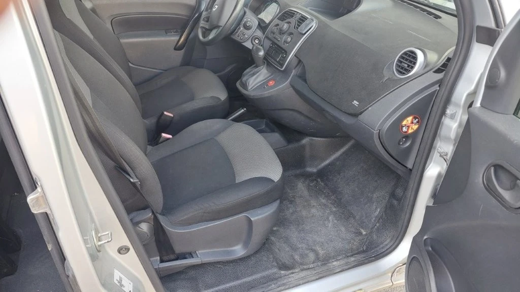 Renault Kangoo ZE 33 Maxi Electric, снимка 13 - Автомобили и джипове - 56562429