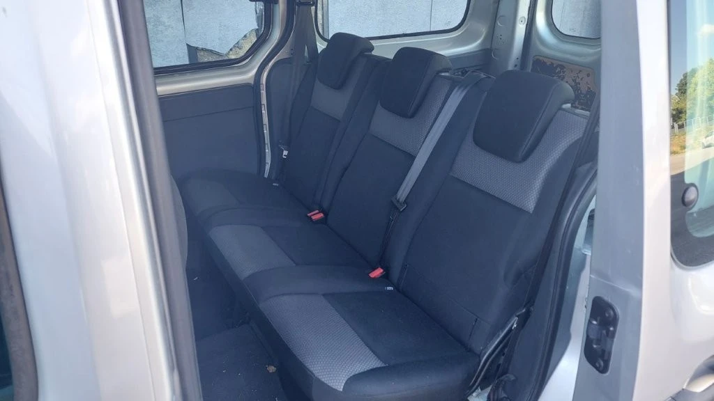 Renault Kangoo ZE 33 Maxi Electric, снимка 17 - Автомобили и джипове - 56562429