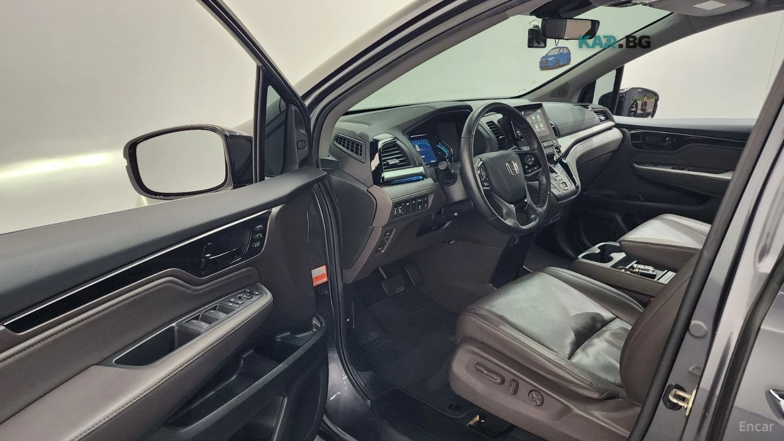 Honda Odyssey * * Lane assist* * Camera* * Distronic* * Memory* , снимка 10 - Автомобили и джипове - 56702528