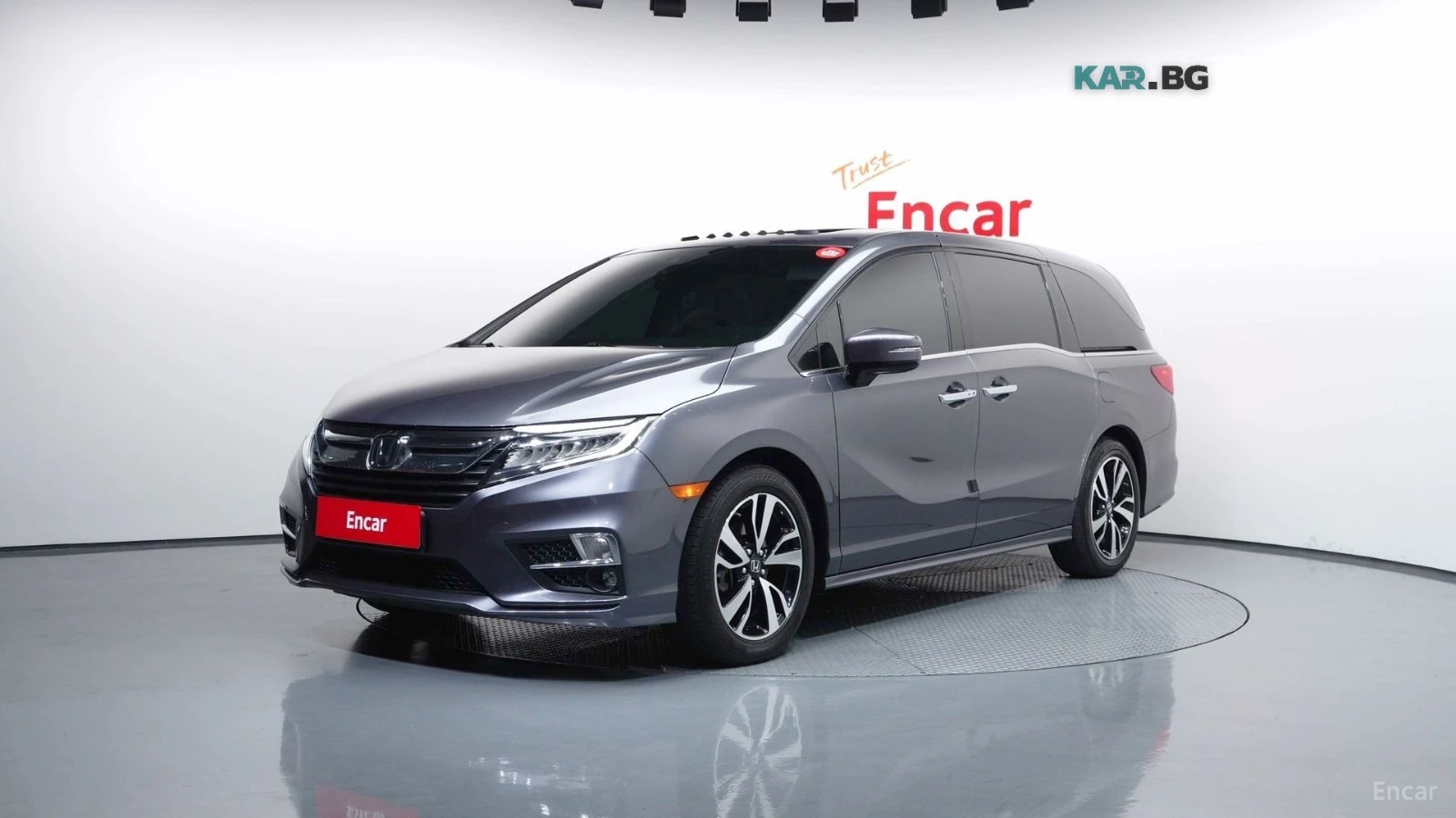 Honda Odyssey * * Lane assist* * Camera* * Distronic* * Memory* 