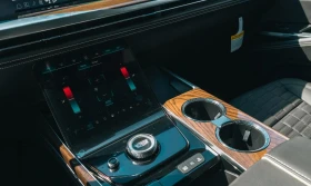 Cadillac Escalade 6.2 V8/NEW MODEL/SPORT PLATINUM/AKG/PANO/TV/360/ - 133980 € / 262042.10 лв. - 71104366 13