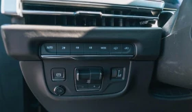 Обява за продажба на Cadillac Escalade 6.2 V8/NEW MODEL/SPORT PLATINUM/AKG/PANO/TV/360/ ~ 160 776 EUR - изображение 10
