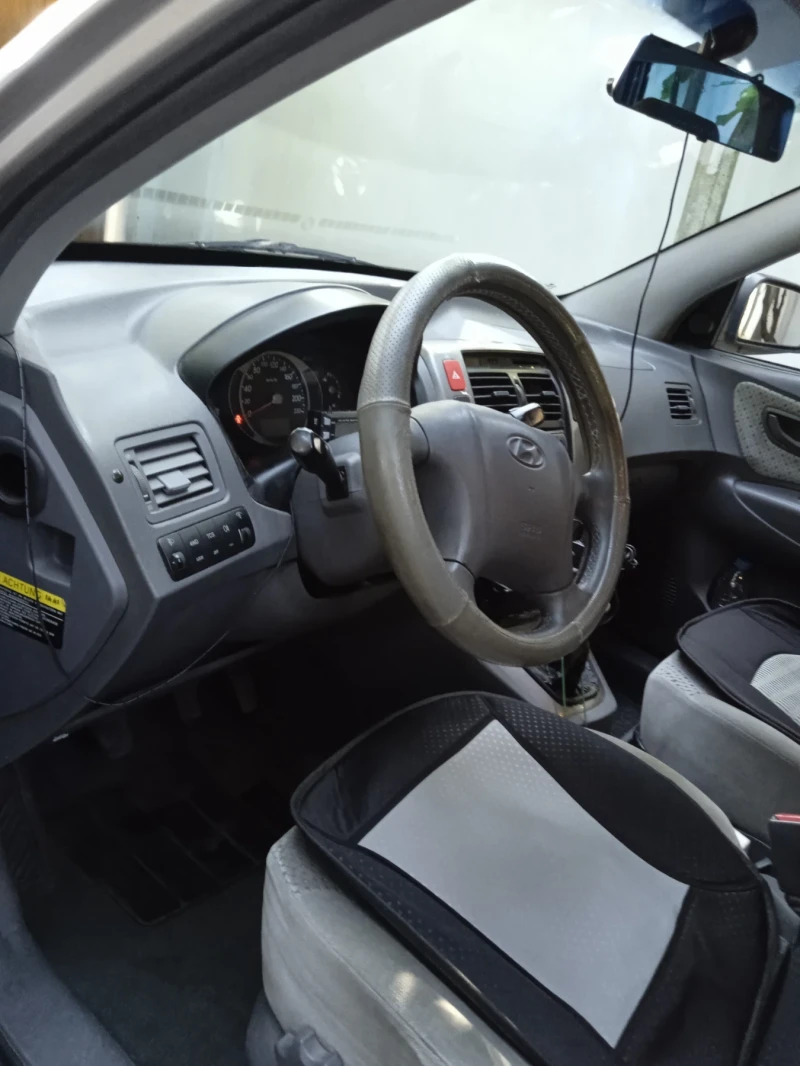 Hyundai Tucson CRDI, снимка 4 - Автомобили и джипове - 48347590