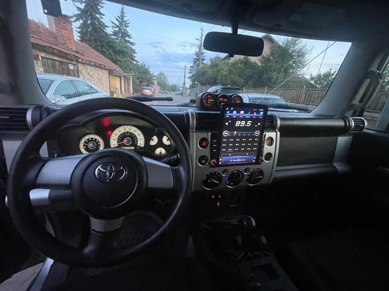Toyota Fj cruiser Ръчна кутия, снимка 15 - Автомобили и джипове - 51016665