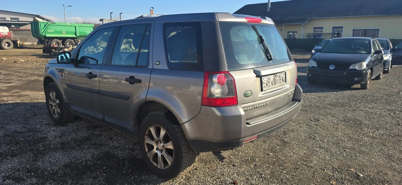 Land Rover Freelander HSE 2.2D автомат, снимка 6 - Автомобили и джипове - 52798489
