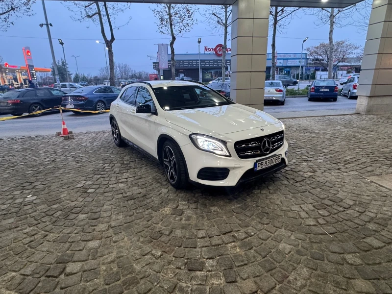 Mercedes-Benz GLA 200, снимка 3 - Автомобили и джипове - 52861512