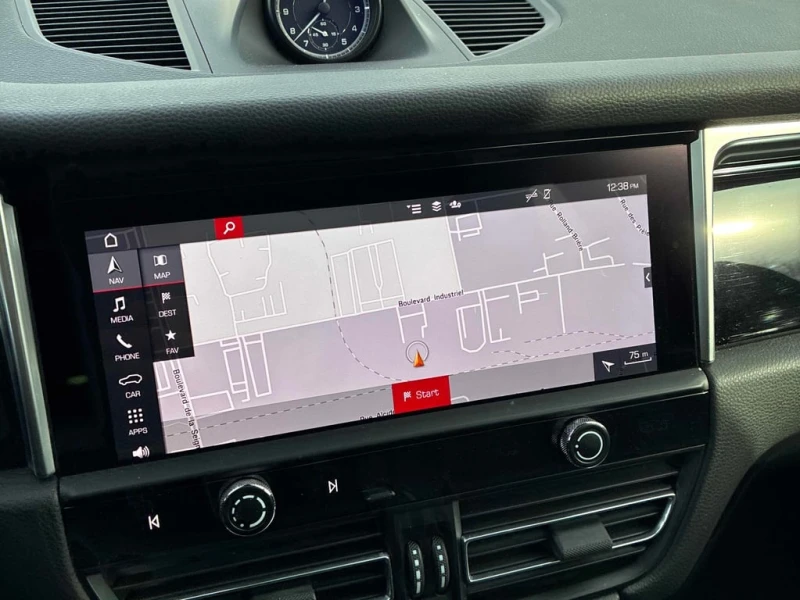 Porsche Macan 2023 * AWD * КЛИП НА МОТОР * ОТ ПРЕДСТАВИТЕЛСТВО, снимка 11 - Автомобили и джипове - 53284824