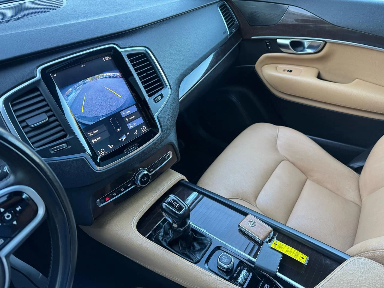 Volvo Xc90 T6 MOMENTUM * * CARFAX * * АВТО КРЕДИТ * *  - изображение 8