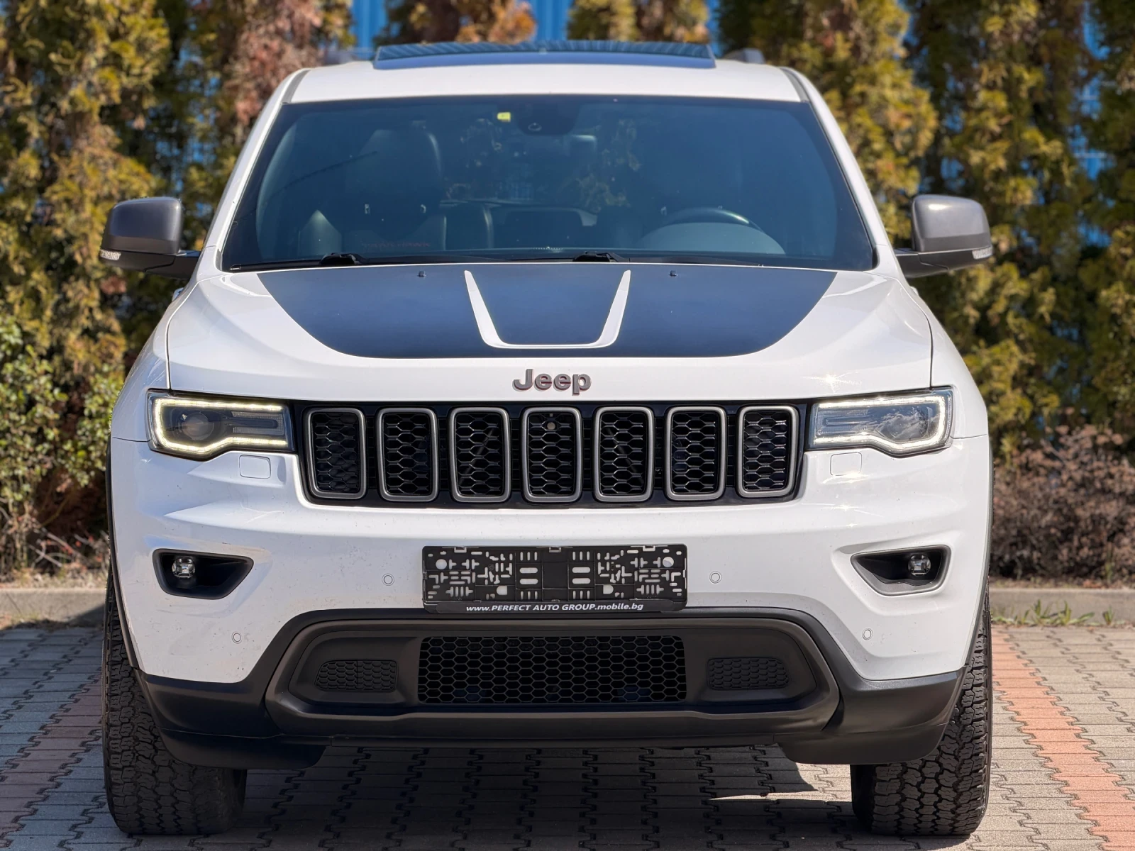 Jeep Grand cherokee Facelift-TRAIL/HAWK-ПАНОРАМА-KEYLES-ПОДГРЕВ-УНИКАТ, снимка 7 - Автомобили и джипове - 54151357