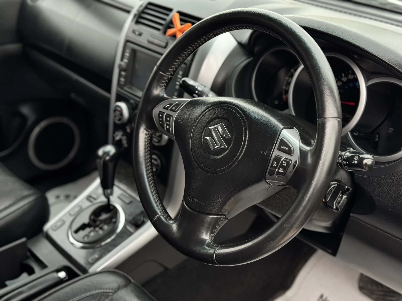 Suzuki Grand vitara 3.2 V6, снимка 9 - Автомобили и джипове - 54224776