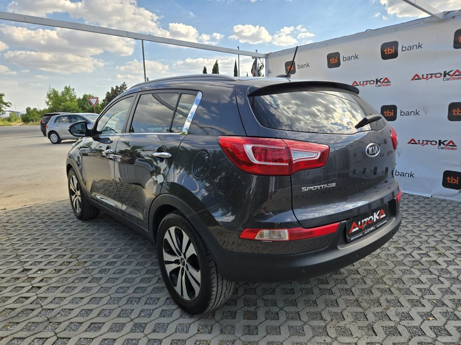 Kia Sportage 1.7CRDI-116кс= НАВИ= КАМЕРА= ПОДГРЕВ= АВТОПИЛОТ, снимка 5 - Автомобили и джипове - 55038608