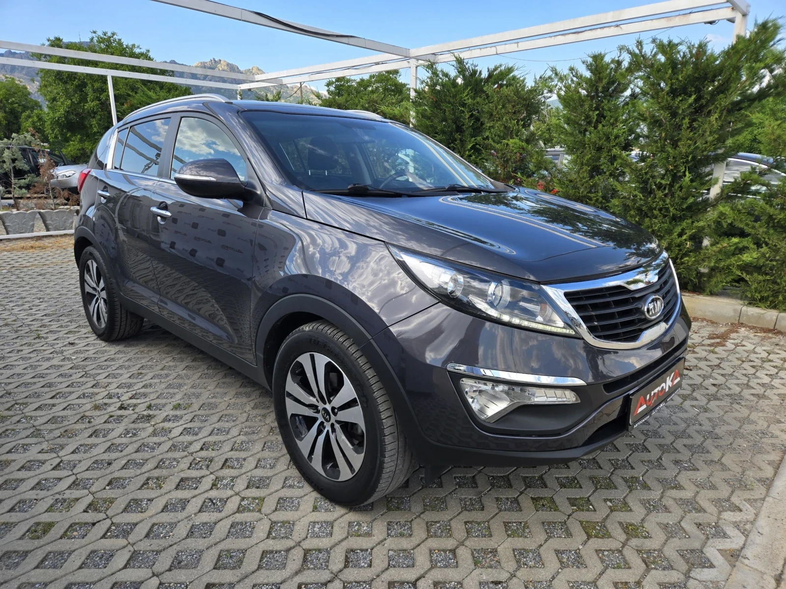 Kia Sportage 1.7CRDI-116кс= НАВИ= КАМЕРА= ПОДГРЕВ= АВТОПИЛОТ, снимка 2 - Автомобили и джипове - 55038608