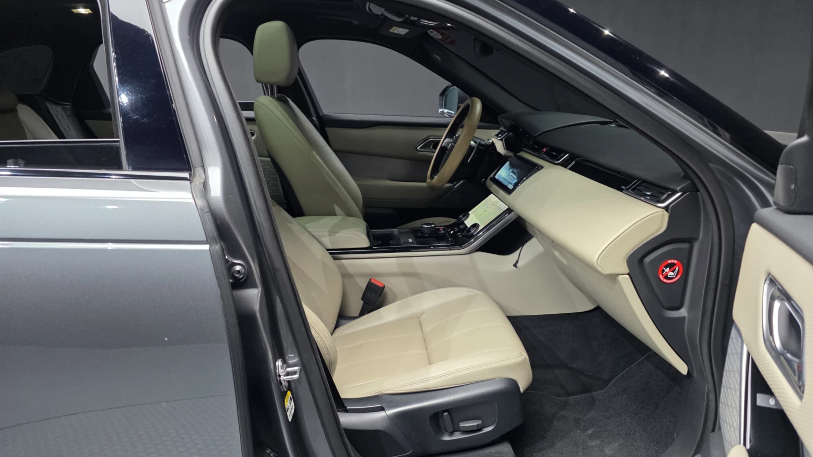 Land Rover Range Rover Velar D300* ЕЛ. БАГАЖНИК* BLIND SPOT* ЛЮК* КРАЙНА ЦЕНА, снимка 11 - Автомобили и джипове - 55496170